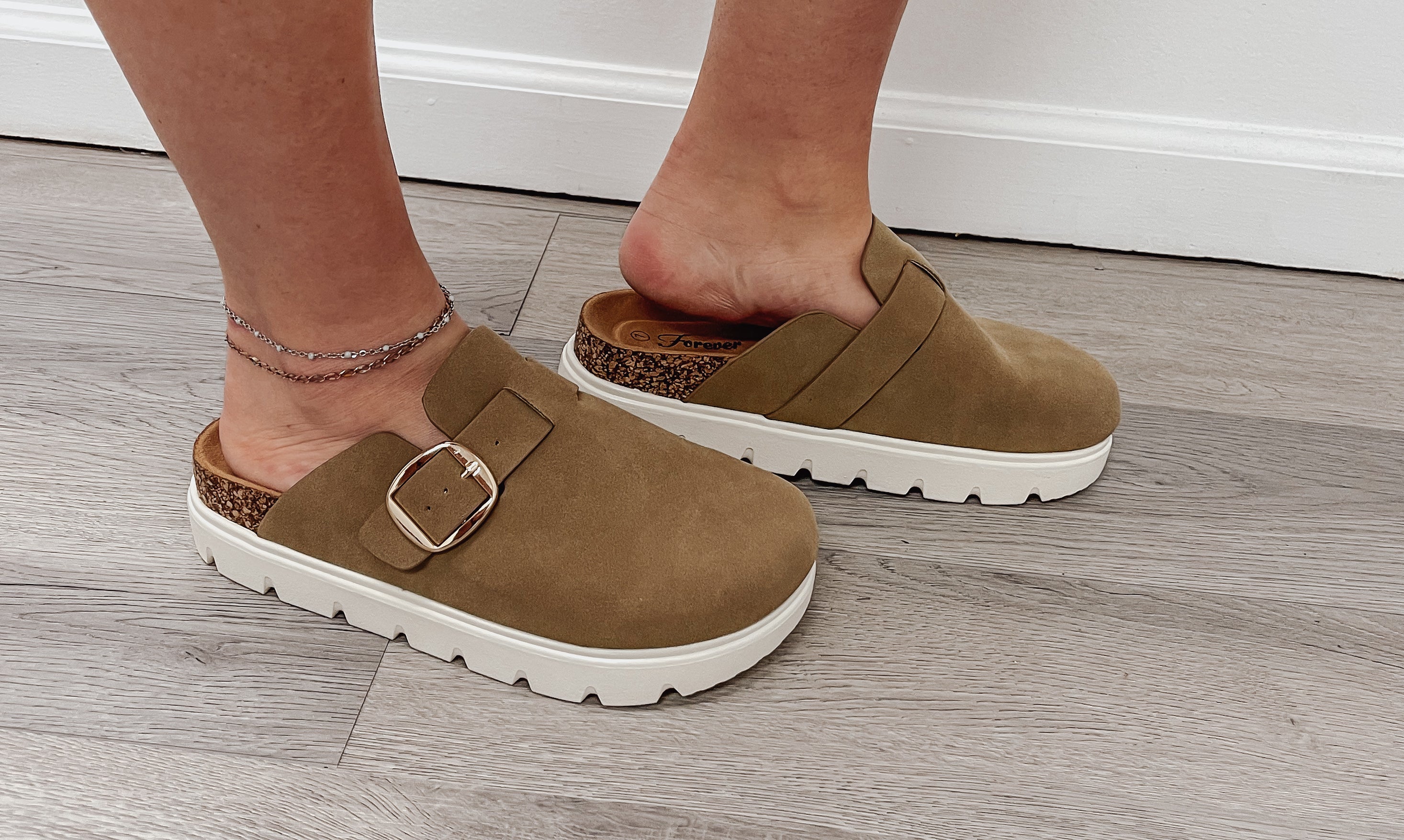 Campbell Big Buckle - Taupe