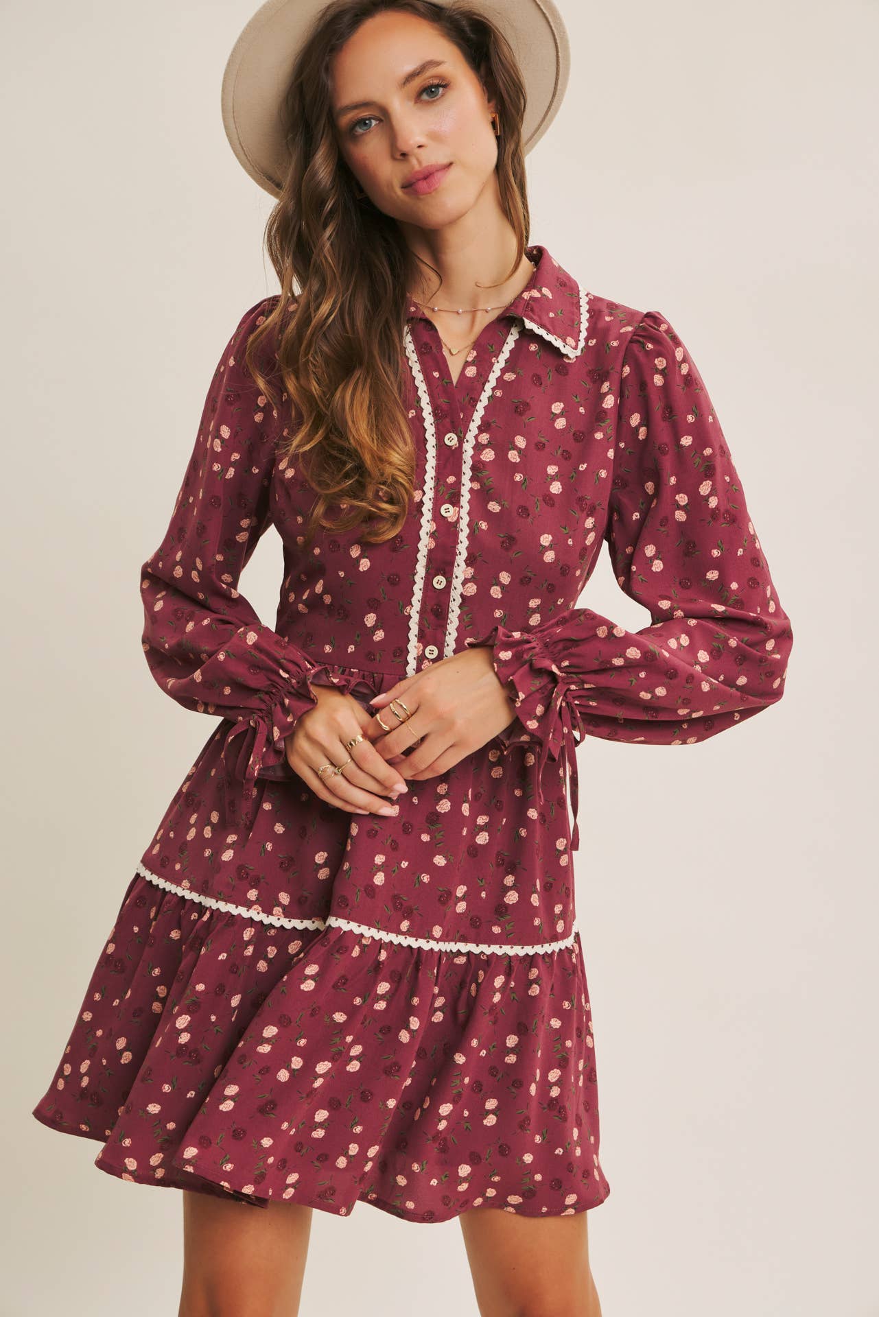 CAPTURES THE MAGIC ELEGANT MINI DRESS WITH SCALLOP LACE