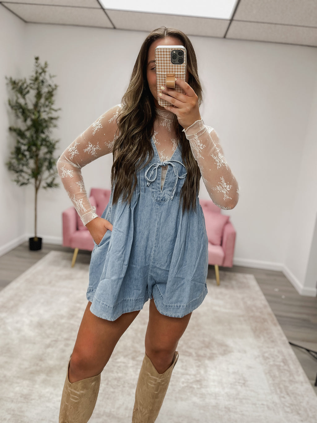 The Delicate Detail Mesh Top - CREAM