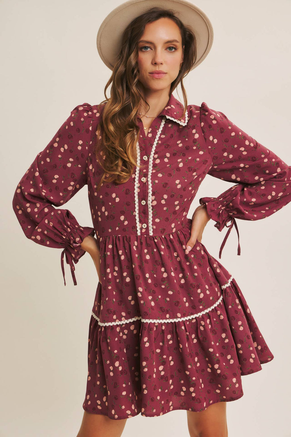 CAPTURES THE MAGIC ELEGANT MINI DRESS WITH SCALLOP LACE