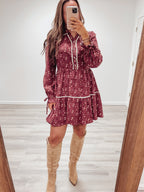 CAPTURES THE MAGIC ELEGANT MINI DRESS WITH SCALLOP LACE