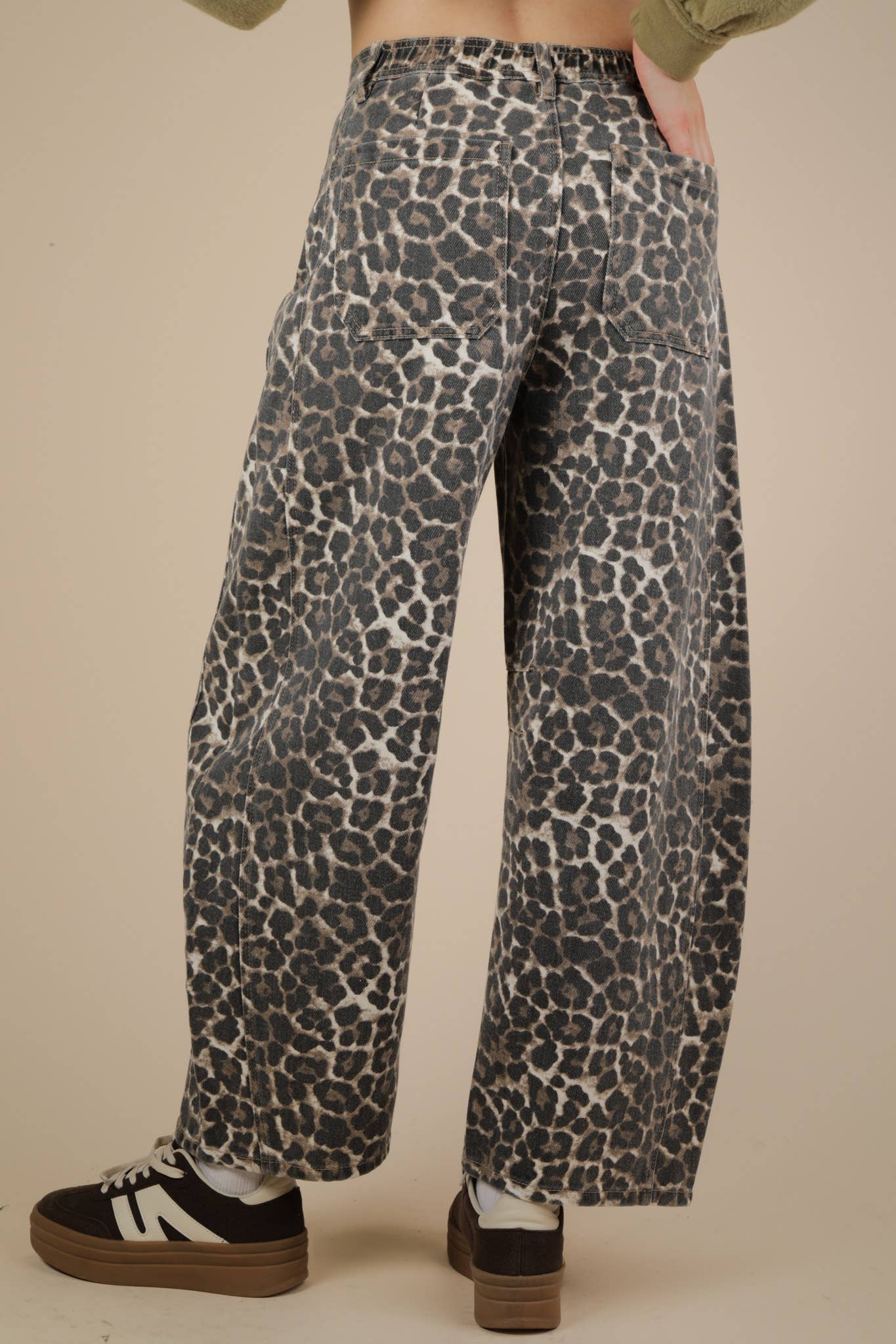 Leopard Barrel Jeans