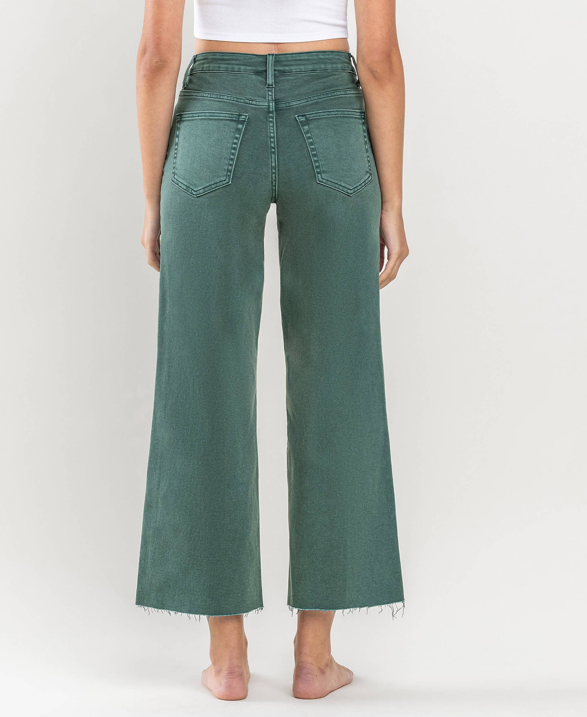 HIGH RISE CROP WIDE LEG JEANS