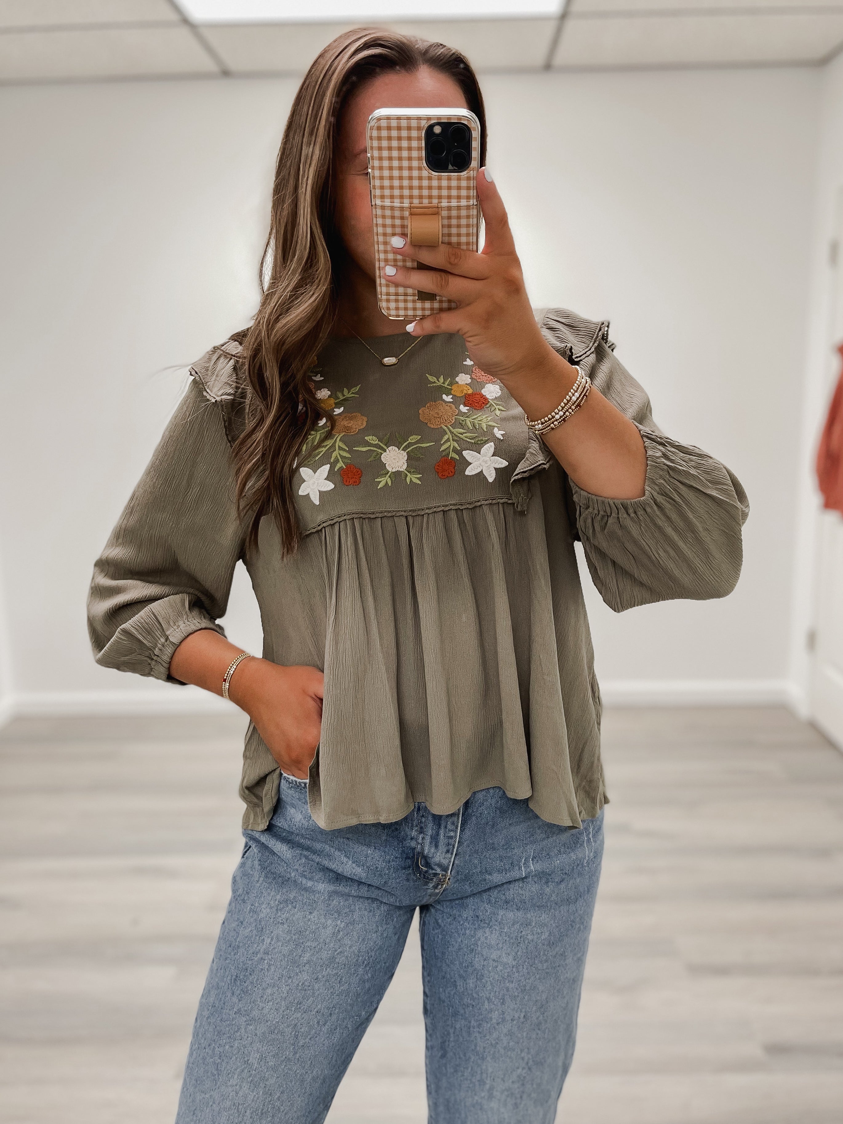 EMBROIDERED RUFFLE SHOULDER BLOUSE