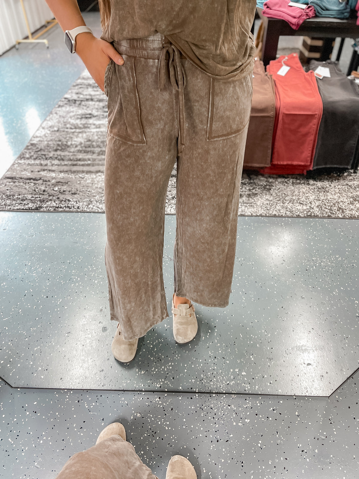 Acid Wash Ribbed Pants - Brown
