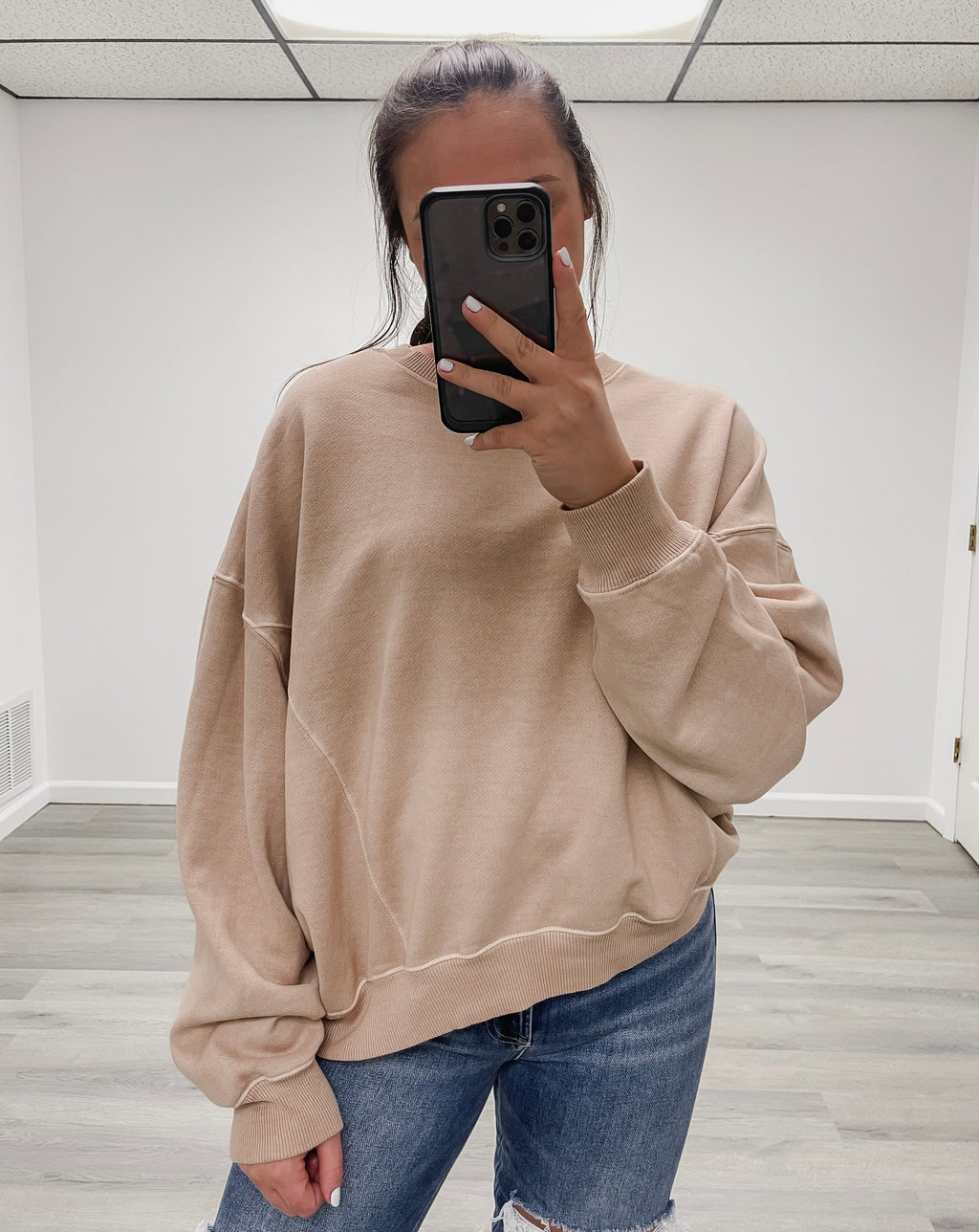 Comfort Washed Crew - 3 COLORS