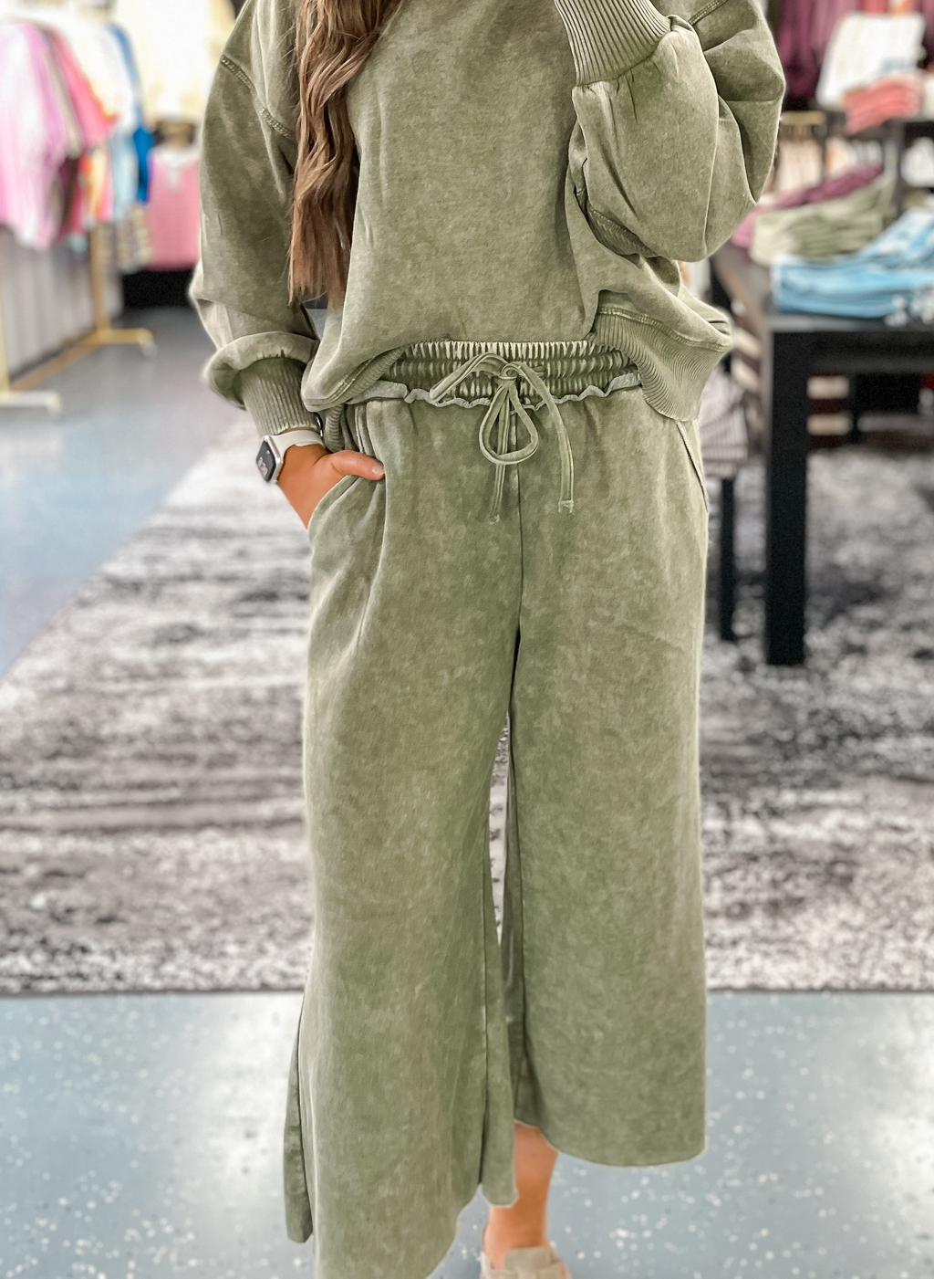 Everyday Acid Wash Sweats - Olive