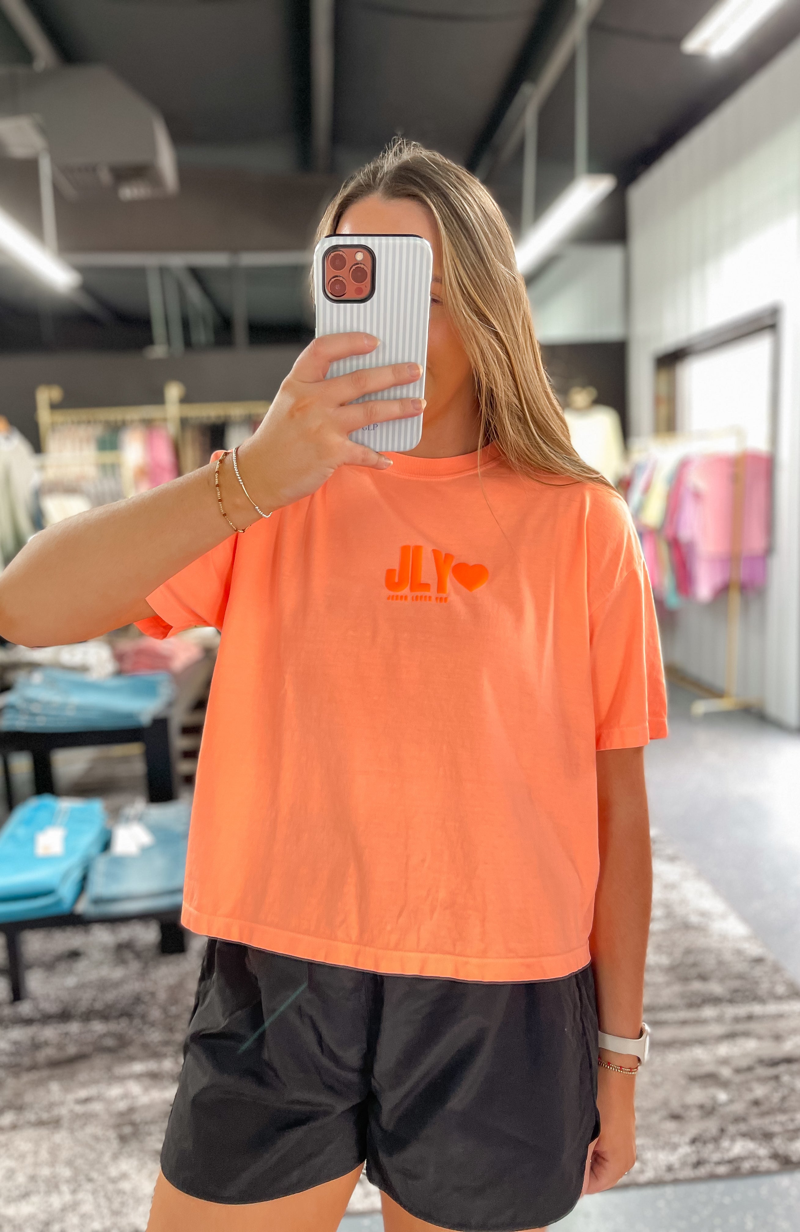 JLY- Jesus loves you cropped tee