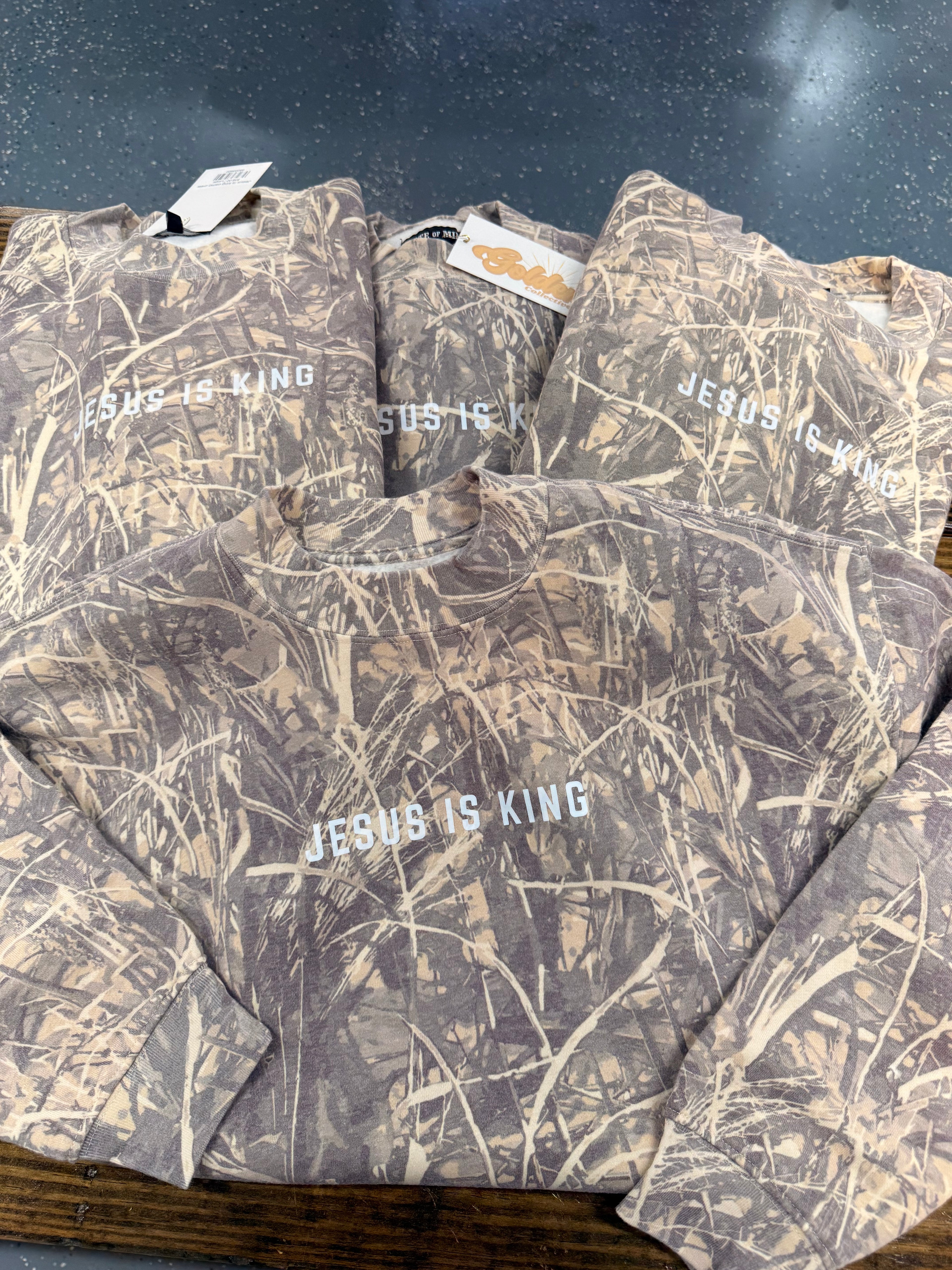 Jesus is king camo crew