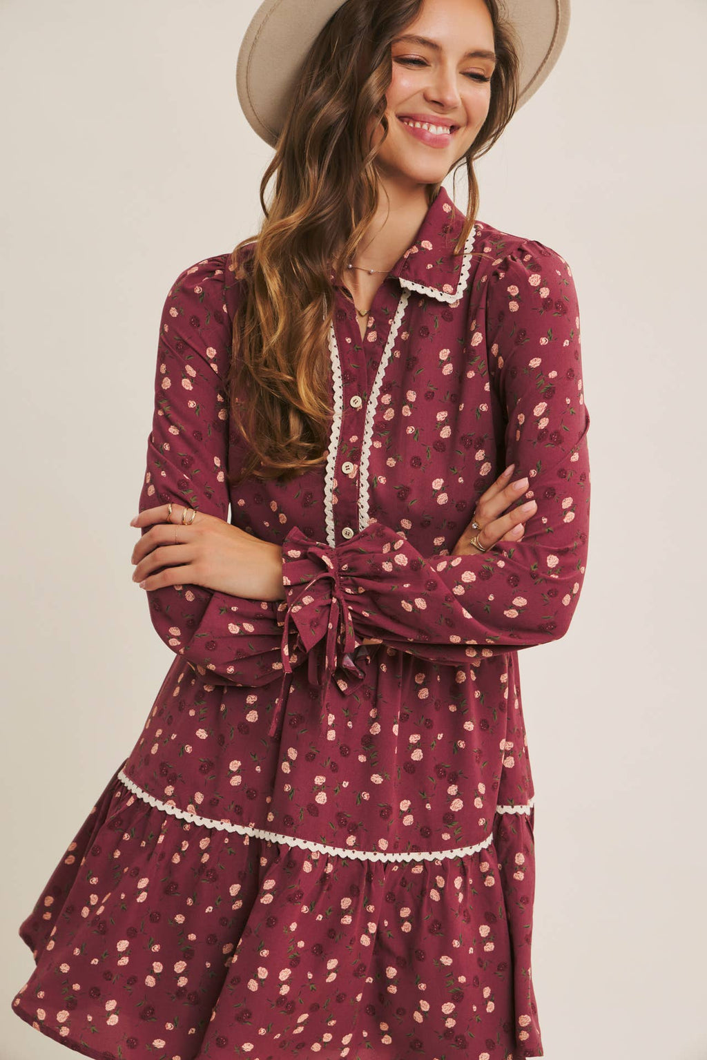 CAPTURES THE MAGIC ELEGANT MINI DRESS WITH SCALLOP LACE