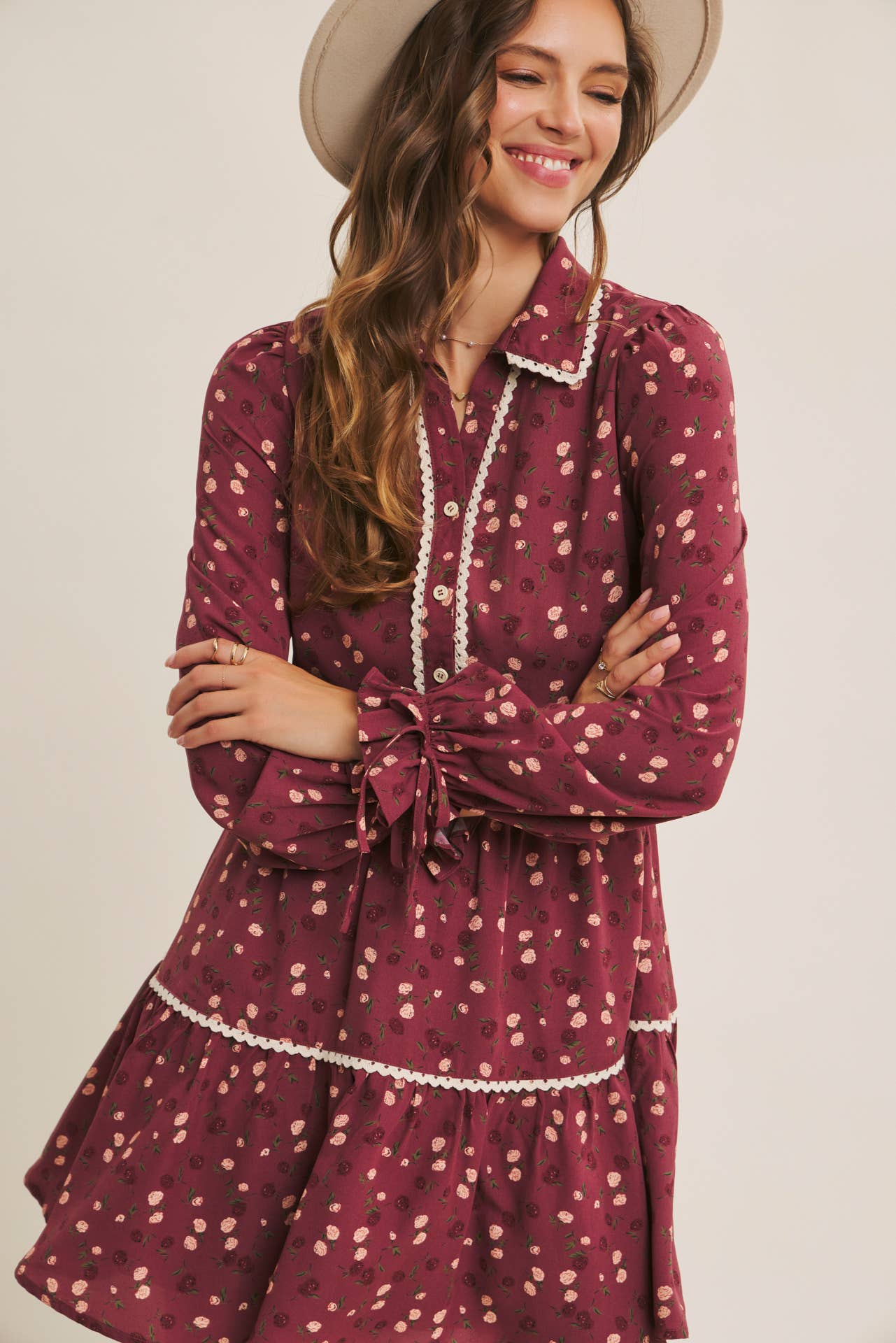 CAPTURES THE MAGIC ELEGANT MINI DRESS WITH SCALLOP LACE